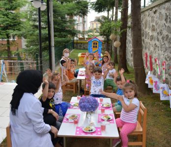 Boztepe Karınca Yuvası Kreş ve Gündüz Bakımevi Boztepe Karınca Yuvası Kreş ve Gündüz Bakımevi