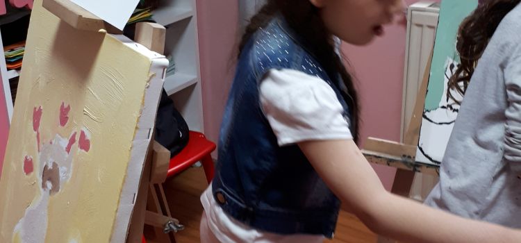 Meraklı Minikler Montessori Anaokulu ve Kreş