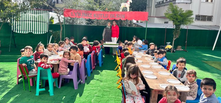 Minik Eller Kreş Ve Gündüz Bakım Evi