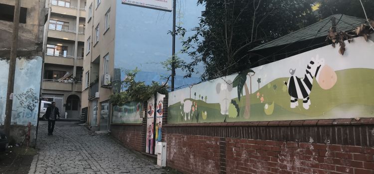 Trabzon Minik Kalpler Kreş ve Gündüz Bakımevi