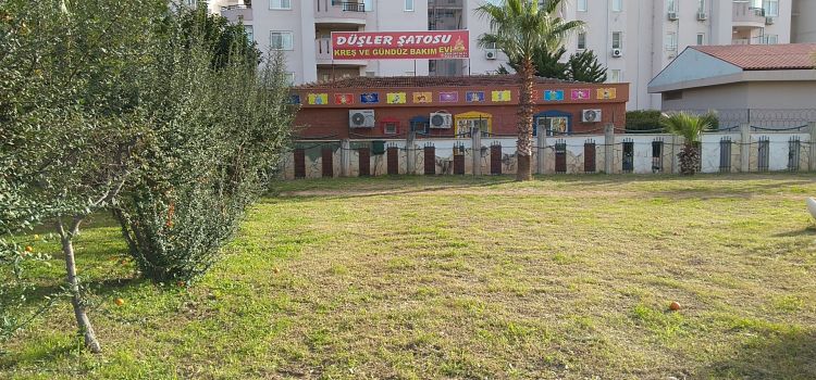 Rüyanın Düşler Şatosu Kreş ve Gündüz Bakım Evi