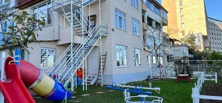 Özel Söğütlü Yeni Dünya Kreş Ve Anaokulu
