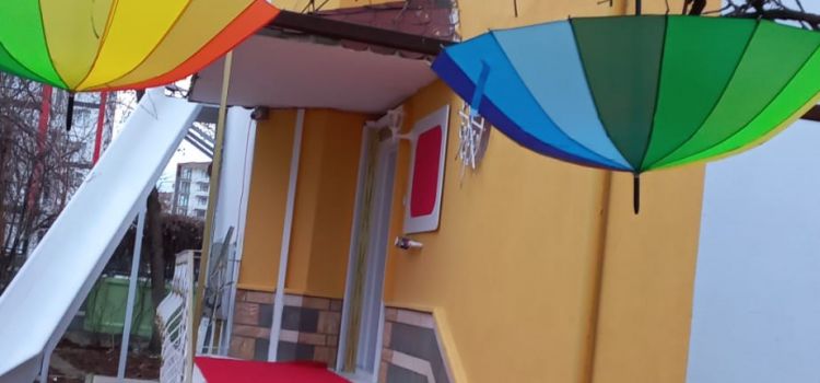 Mina Bebek Dünyası Kreş ve Gündüz Bakımevi