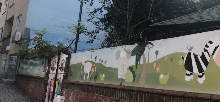 Trabzon Minik Kalpler Kreş ve Gündüz Bakımevi