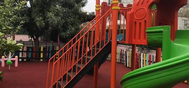 ÖZEL RECEP KUZAN KRES GUNDUZ BAKİM EVİ VE COCUK KULUBU