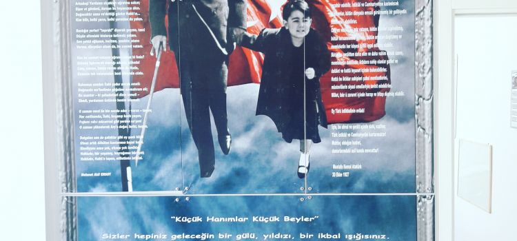 DÖRT MEVSİM ANNE KUCAĞI GÜNDÜZ BAKIMEVİ