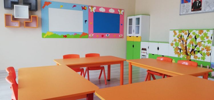 ÖZEL BAHÇECİK PEMBE KÖŞK ARSLAN YILDIZ ANAOKULU