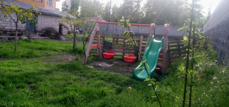 Yumurcak Kreş Ve GüNdüZ BakıMevi