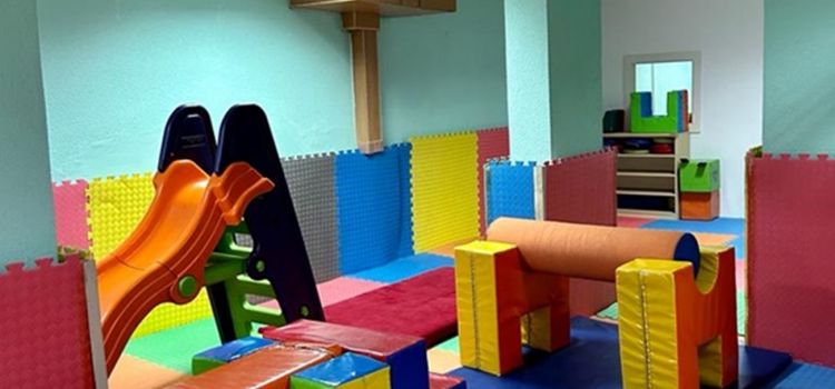 Mutlu Yıldızlar Anaokulu ve Çocuk Kulübü