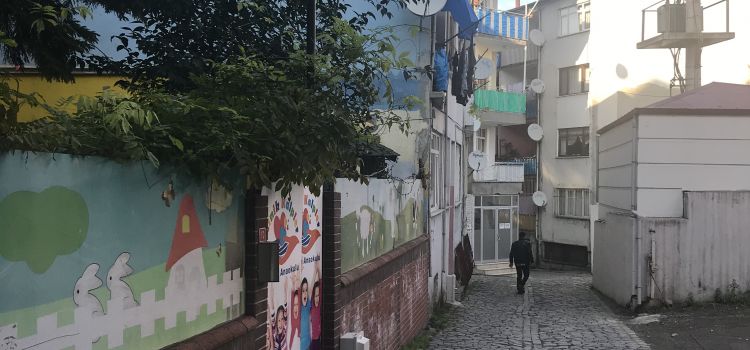 Trabzon Minik Kalpler Kreş ve Gündüz Bakımevi