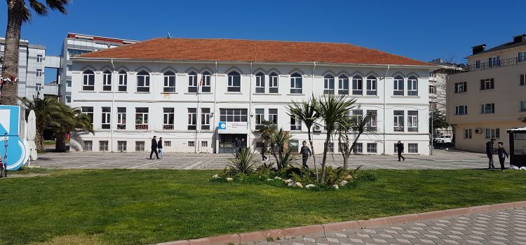 Şehit Teğmen Doğuş Uran Anaokulu