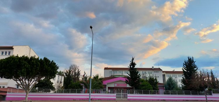 Sunay-gönül-türkan-saadet-saygın 5 Kardeşler Anaokulu