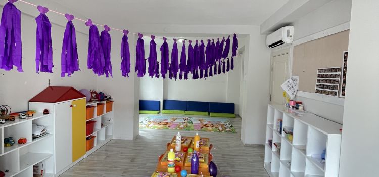 Küçük Hikayeler Kreş ve Gündüz Bakımevi