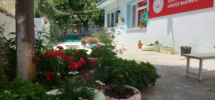 MAVİ ADA MONTESSORİ ANAOKULU