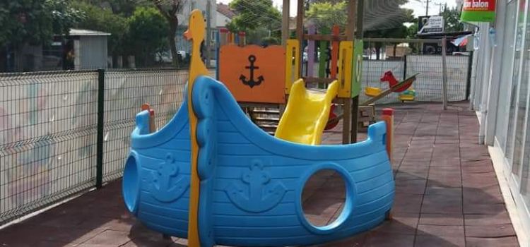 Pembe Mavi Düşler Anaokulu ve Gündüz Bakımevi