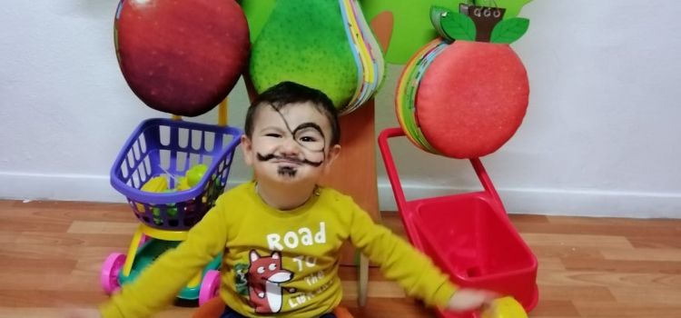 Şirinler Diyarı Kreş Ve Gündüz Bakımevi