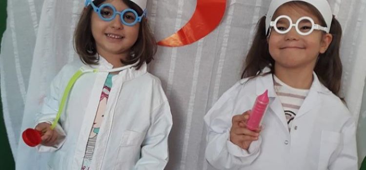 Kırmızı Balık Play House&Sanat Merkezi