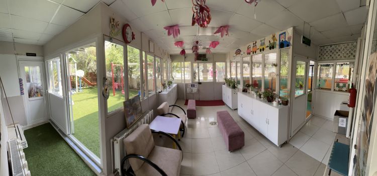 Sevimli Kahramanlar Anaokulu ve Çocuk Kulübü